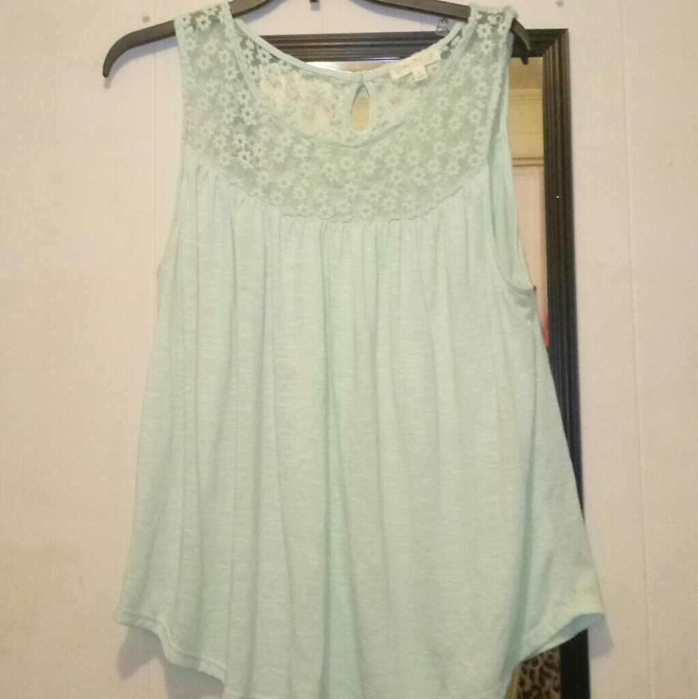 Size xl love fire tank top.